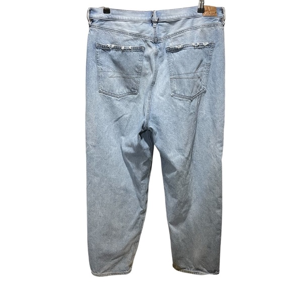 American Eagle Outfitters Light Blue Baggy Jeans - Picture 4 of 10